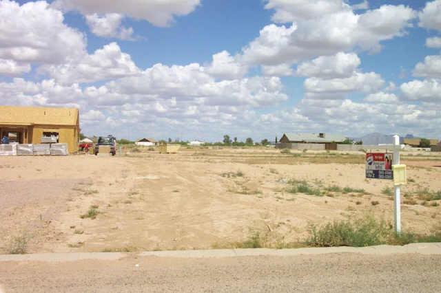 10102 W Fernando Dr., Arizona City, AZ 85123