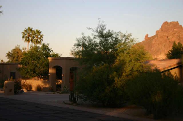 4149 E San Miguel Ave., Phoenix, AZ 85018