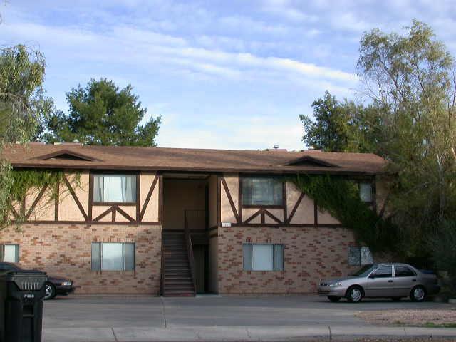 2041 N Hunt Cir., Mesa, AZ 85203