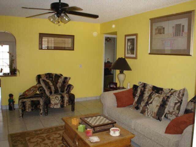 305 E Wikieup Ln., Phoenix, AZ 85024