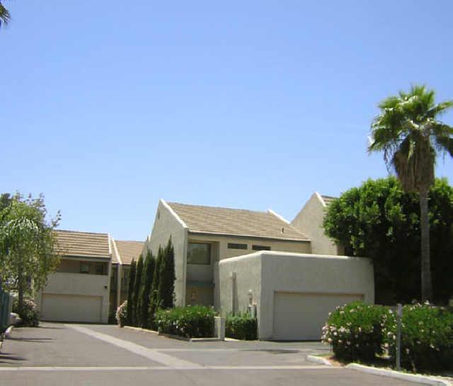 819 E Redondo Dr., Tempe, AZ 85282