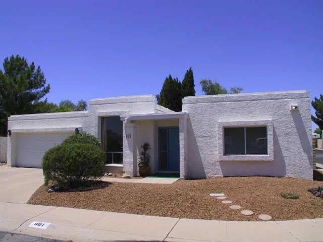 901 E Michelle Dr., Phoenix, AZ 85022