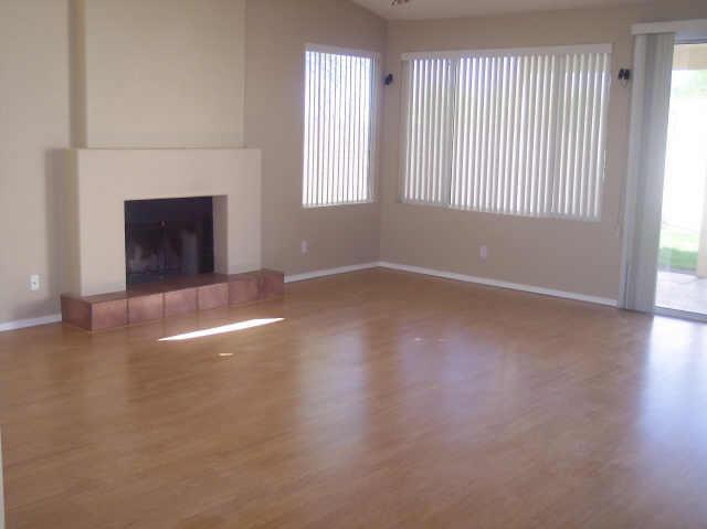 15428 S 13th Ave., Phoenix, AZ 85045