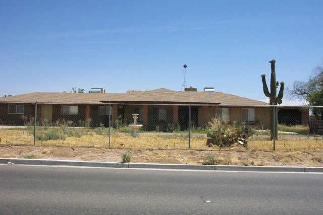 8233 W Northern Ave., Glendale, AZ 85303