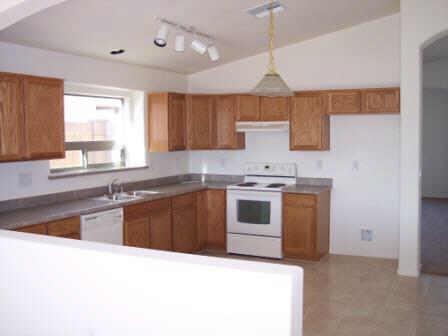 28312 N 25th Ave., Phoenix, AZ 85085