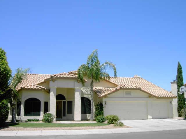 220 N Cottonwood Dr., Gilbert, AZ 85234