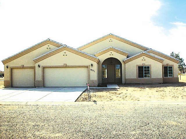 8371 W Encanto Ln., Arizona City, AZ 85123
