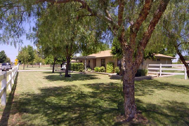 8034 W Acoma Dr., Peoria, AZ 85381