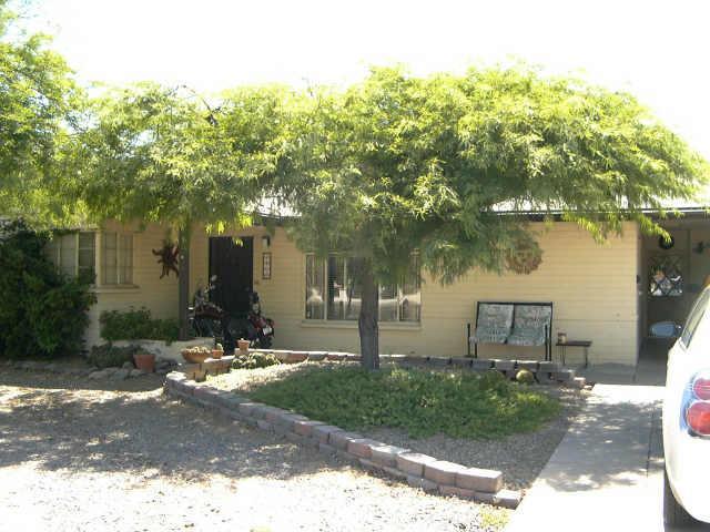 2402 N 40th St., Phoenix, AZ 85008
