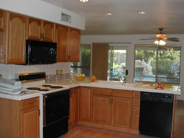 921 W Watson Dr., Tempe, AZ 85283