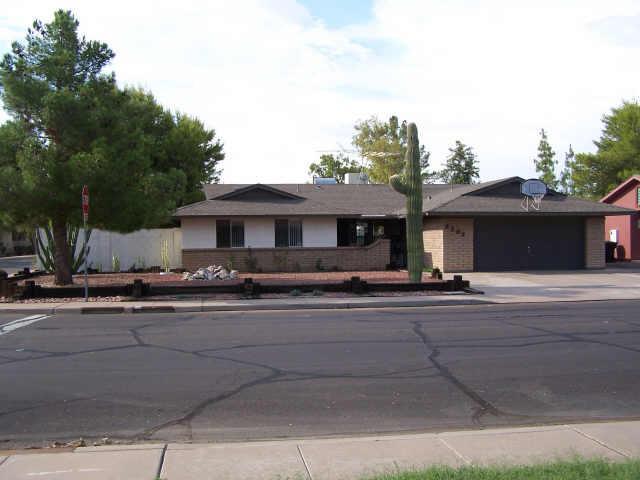 2202 Hampton Ave., Mesa, AZ 85204
