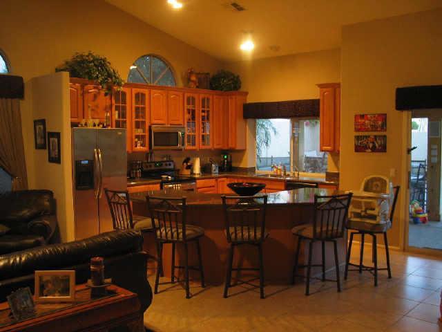 327 E Mountain Sky Ave., Phoenix, AZ 85048