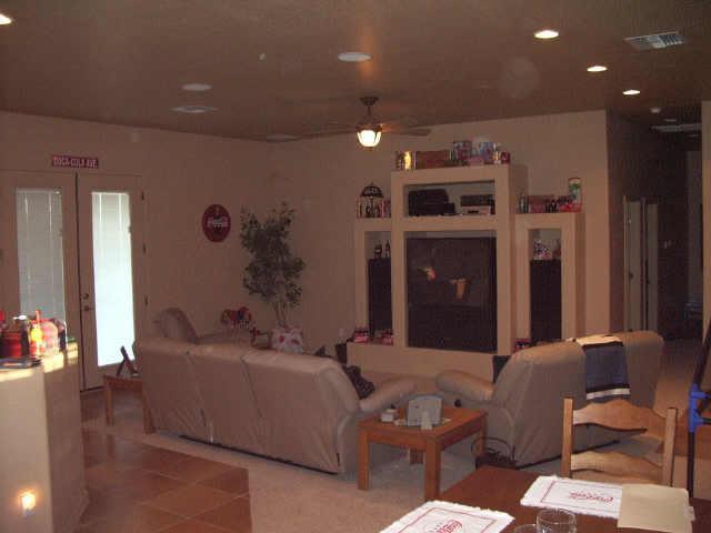 39207 N 17th Ave., Phoenix, AZ 85086