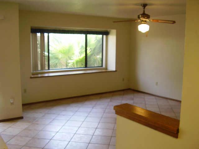 833 E Redondo Dr., Tempe, AZ 85282