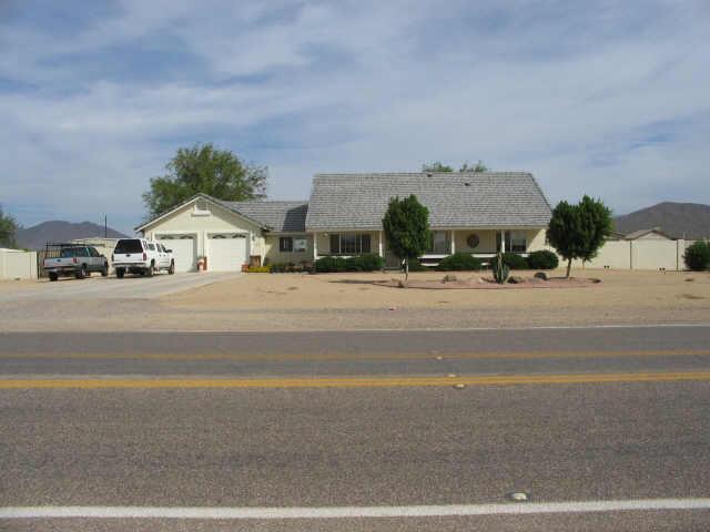 720 E Cloud Rd., Phoenix, AZ 85086