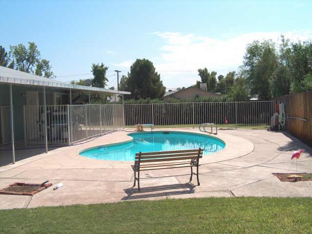 5202 N 61st Dr., Glendale, AZ 85301