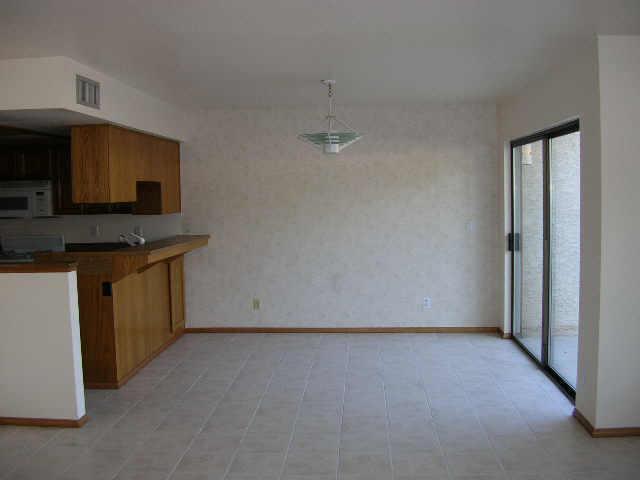 811 E Redondo Dr., Tempe, AZ 85282