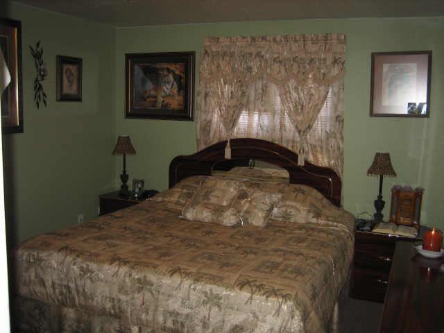 1602 N 57th Ave., Phoenix, AZ 85035