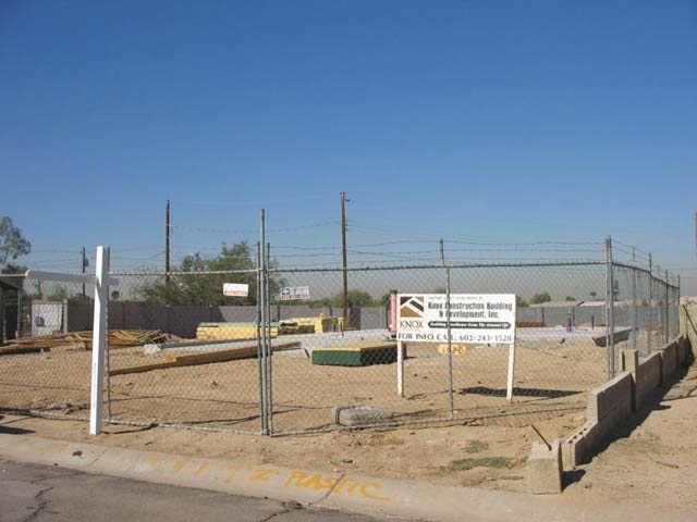 1020 E Desert Lane Ln., Phoenix, AZ 85042