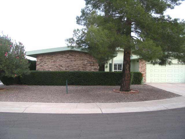 16433 N Meadow Park Dr., Sun City, AZ 85351