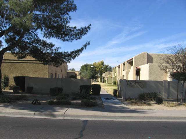 5740 N 43 Ln., Glendale, AZ 85301