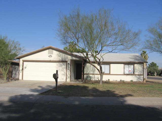 8202 W Highland Ave., Phoenix, AZ 85033