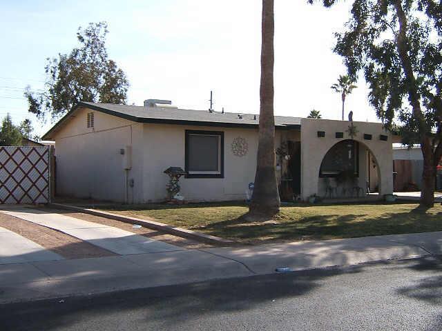 5613 N 72nd Ave., Glendale, AZ 85303