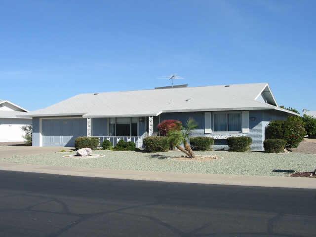 10324 W Willowcreek Cir., Sun City, AZ 85373