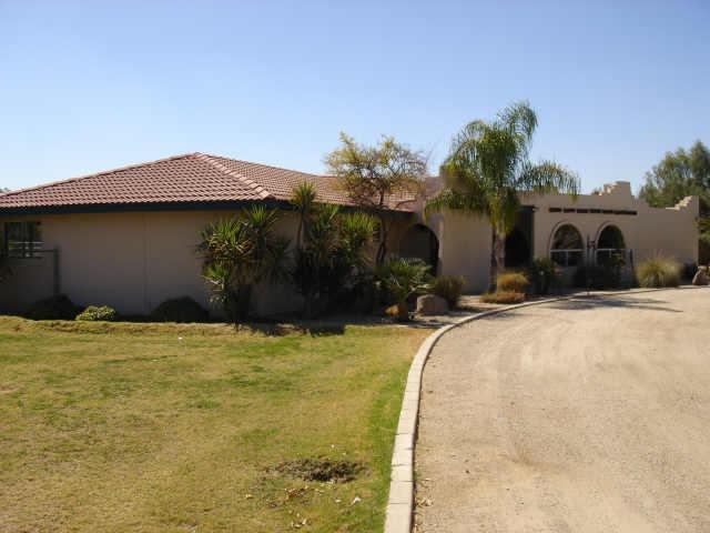 829 E Harwell Rd., Gilbert, AZ 85234