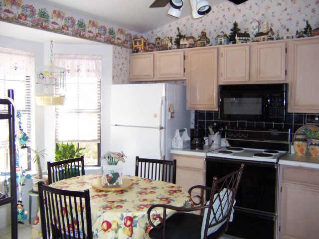 8542 W Reventon Dr., Arizona City, AZ 85223