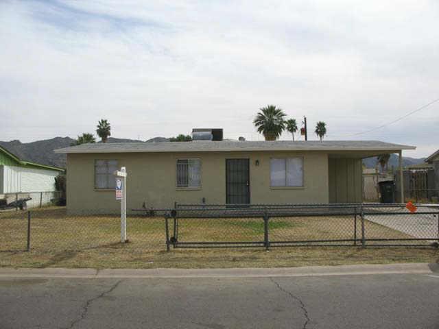1051 E Desert Ln., Phoenix, AZ 85042