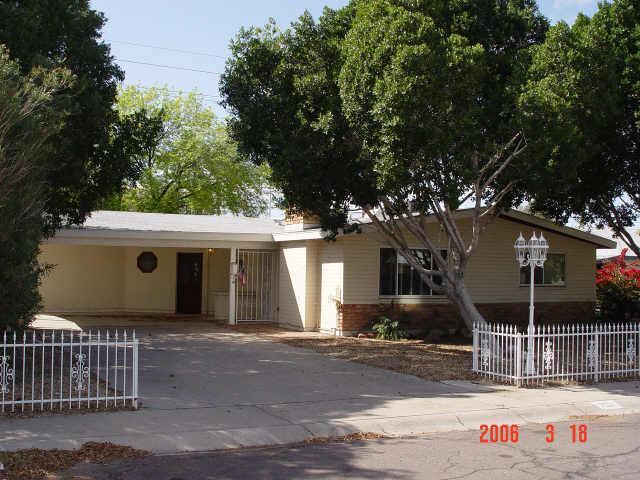 2011 W Claremont St., Phoenix, AZ 85015