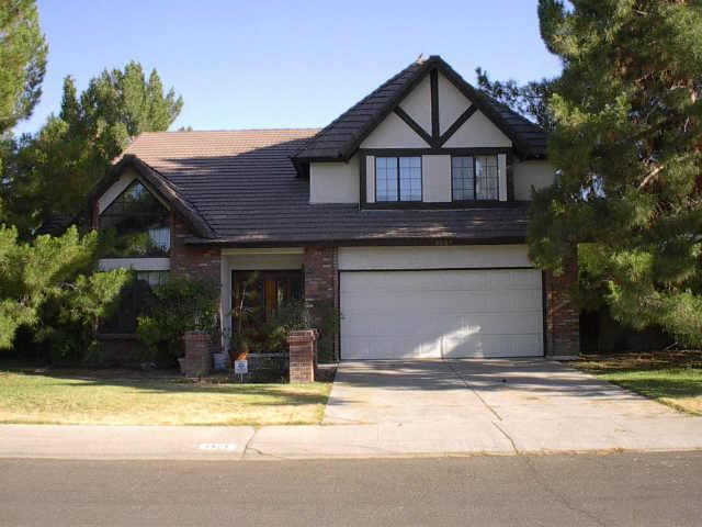 1327 E Sunburst Ln., Tempe, AZ 85284