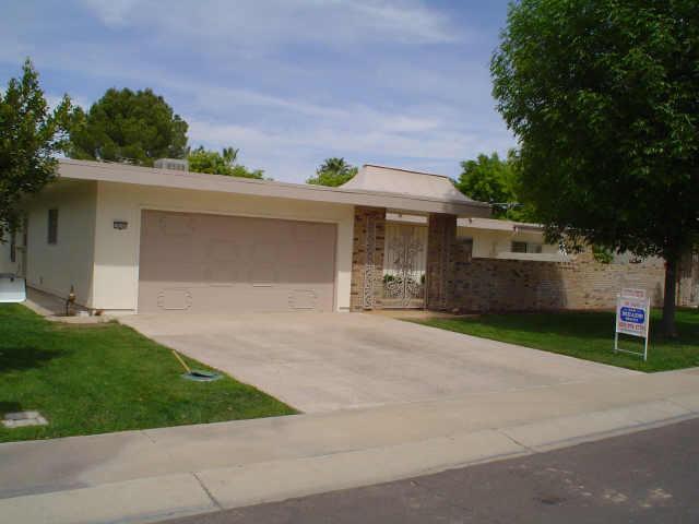10306 W Spanish Moss Ln., Sun City, AZ 85373