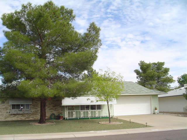 17827 N Conestoga Dr., Sun City, AZ 85373