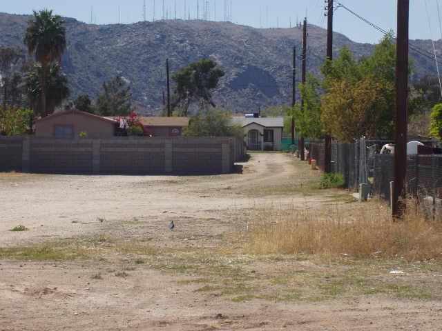 714 E Desert Ln. #C, Phoenix, AZ 85042