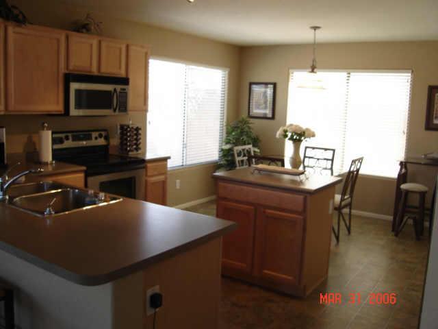 2532 W Hedgehog Pl., Phoenix, AZ 85085