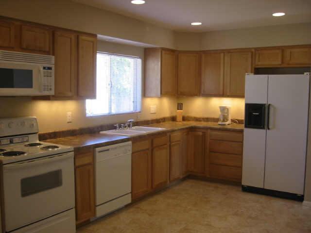 9325 N 44th Ave., Glendale, AZ 85302