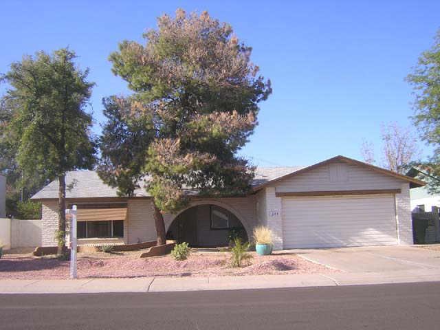 240 E Chilton Dr., Tempe, AZ 85283