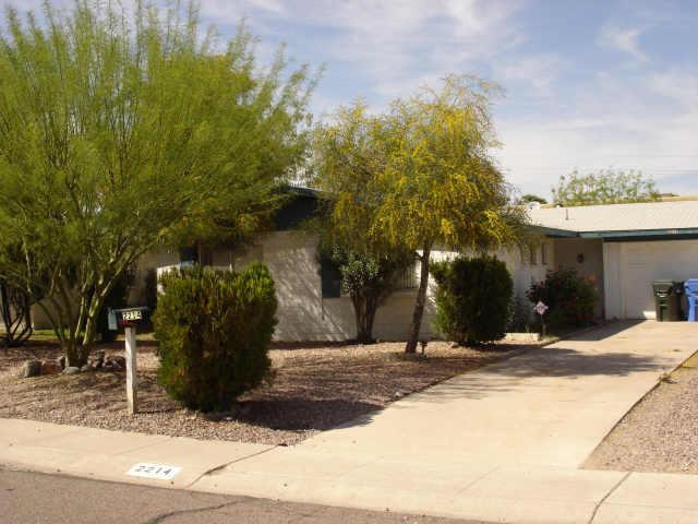 2214 E Paradise Dr., Phoenix, AZ 85028