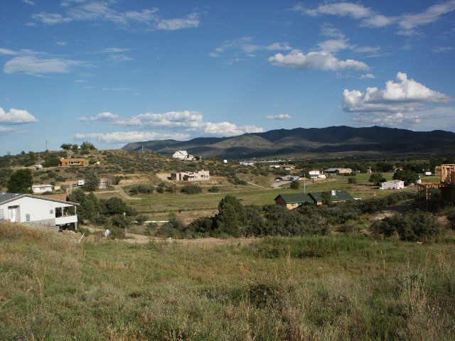 18322 S Spoon Rd. #142, Peeples Valley, AZ 86332