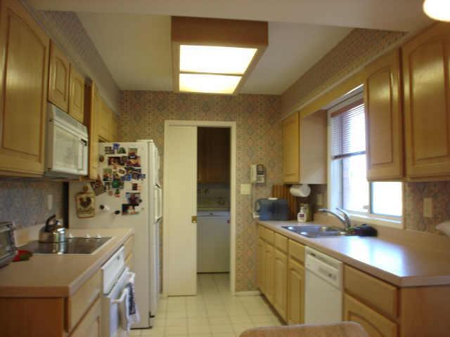 741 E Geneva Dr., Tempe, AZ 85282