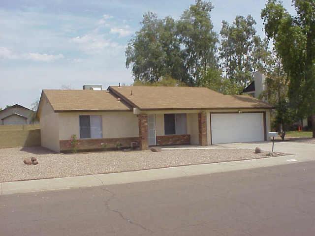 2914 W Woodridge Dr., Phoenix, AZ 85053