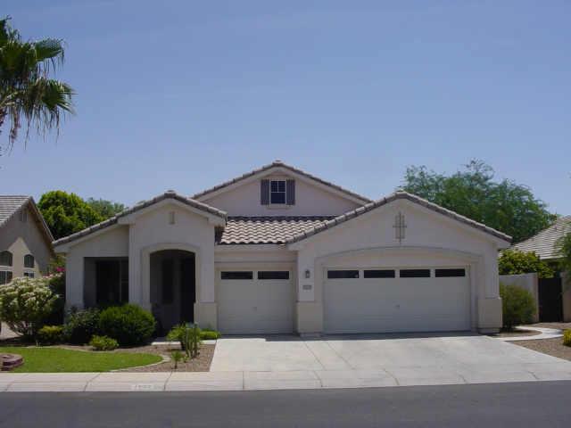 1535 E Robinson Way, Chandler, AZ 85225