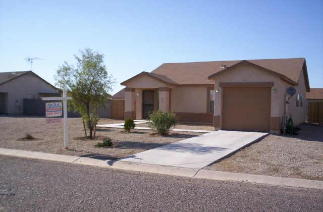 11330 W Lobo Dr., Arizona City, AZ 85123