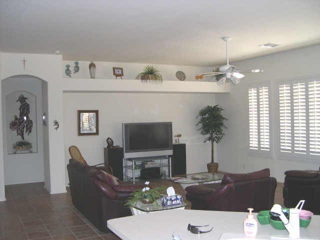 2563 S Drexel St., Mesa, AZ 85209