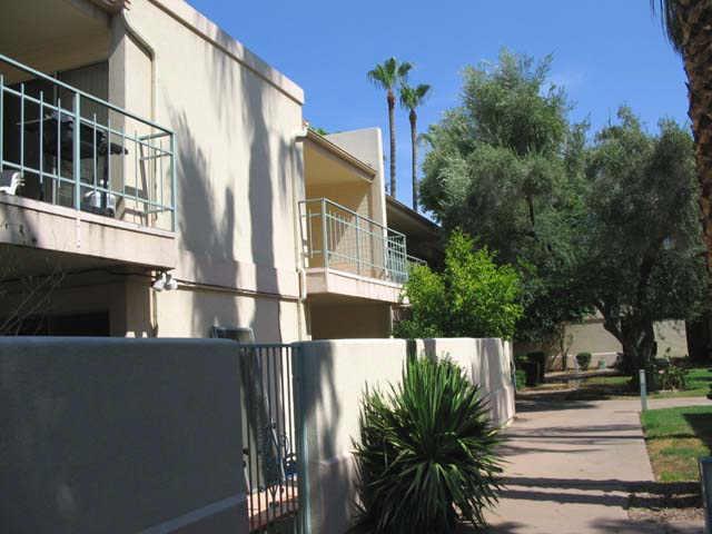 2233 E Highland Ave. #139, Phoenix, AZ 85016