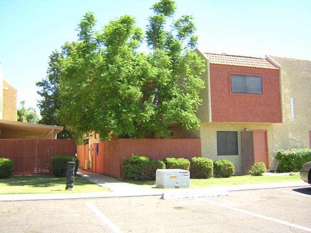 7508 N 47 Dr., Glendale, AZ 85301