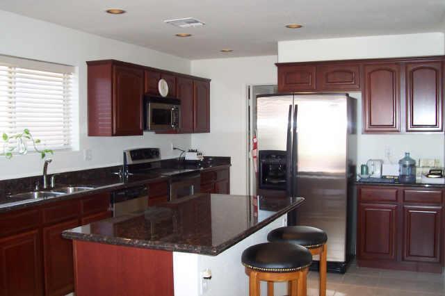 404 E Milada Dr., Phoenix, AZ 85042