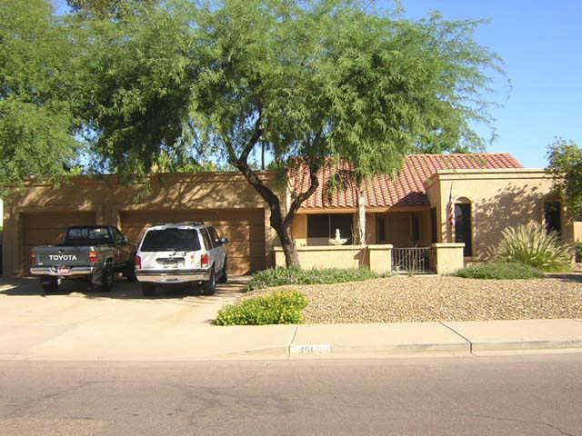 4568 E Paradise Ln., Phoenix, AZ 85032